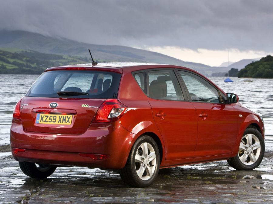  Kia cee&rsquo;d EcoDynamics 2009 года  (UK) (фото 9 из 10)